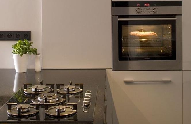 Energooszczędne AGD do kuchni. Jaką kupić lodówkę i kuchenkę, by płacić mniej za prąd? 