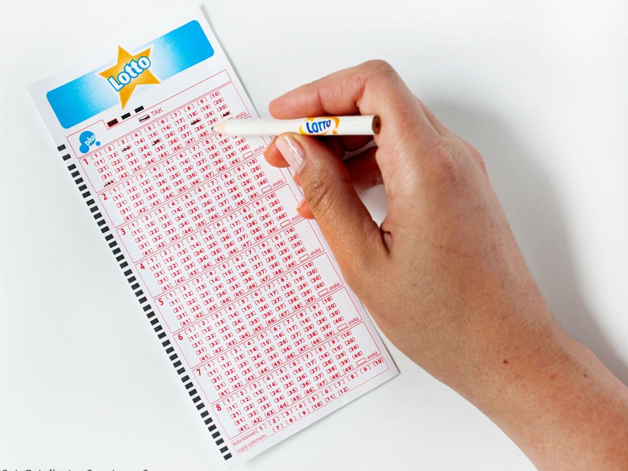 Wyniki Lotto. Sprawdź wyniki Lotto z 29.04.2021 godz. 21:50 [LOTTO, MULTI MULTI, KASKADA, EKSTRA PENSJA, SUPER SZANSA]