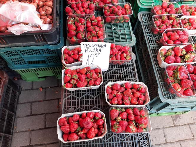 Ceny truskawek na targu w Rzeszowie