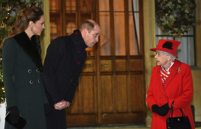 Kate Middleton, książę William, królowa Elżbieta II