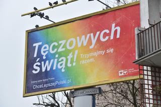 Tęczowych Świąt! Kontrowersyjny billboard w Toruniu
