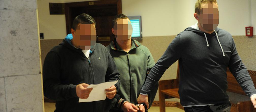 Podpalacz z Sianowa Andrzej J. doprowadzony do sądu