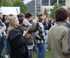 Tłum studentów bawił się pierwszego dnia Juwenaliów Politechniki Lubelskiej 2025