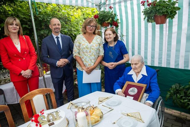 Pani Cecylia świętowała 102. urodziny! Seniorka ma jedną słabość. Kto by pomyślał!