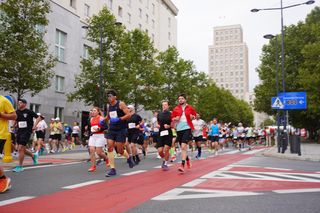 Uczestnicy Maratonu Warszawskiego 2025