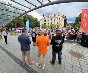 Otwarcie Pierwszego na Świecie Szlaku Wielkiej Orkiestry Świątecznej Pomocy w Ustroniu