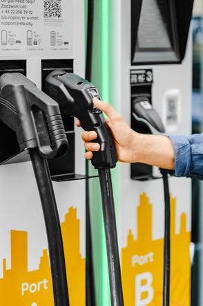 Stacja ładowania samochodów elektrycznych 