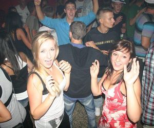 Klub Na Fali świętuje 20-lecie! Muzyka, wspomnienia i wakacyjne emocje w Boszkowie – a już w najbliższy weekend odwiedzi ich ekipa ESKA Summer City!