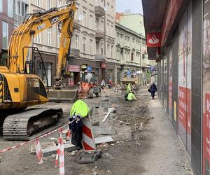 Remont ulicy Targowej w Sosnowcu zaskoczył właścicieli sklepów i klientów