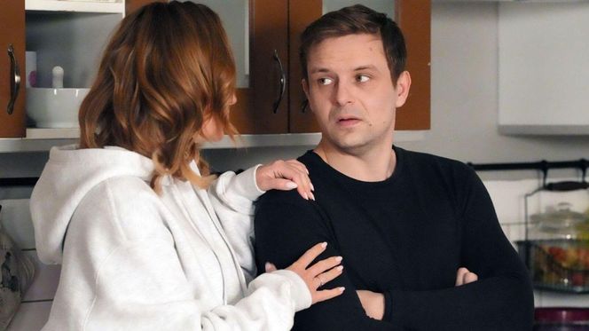 Barwy szczęścia odc. 3188: Asia (Anna Gzyra), Hubert (Marek Molak)