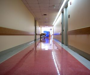 Druzgocący raport NIK. 154 dni oczekiwania na pilną wizytę