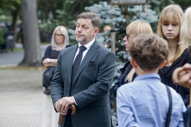 Pogrzeb Joanny Kołaczkowskiej. Tak pożegnali ją przyjaciele z kabaretu. Borek płakała jak uczennica