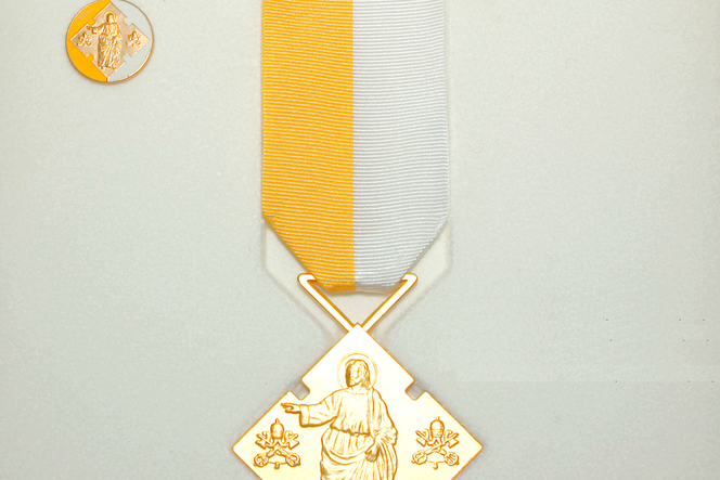 Medal papieski