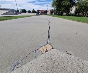 Naprawa Skateplazy w Lesznie. Na razie testują metodę