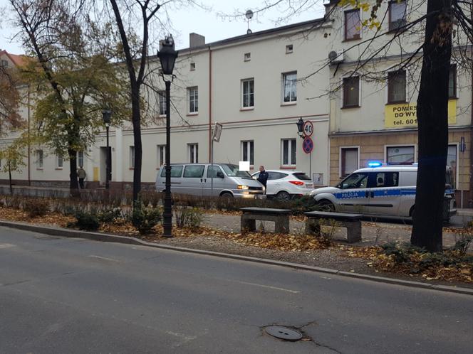 Nie tędy droga. Kierowca wjechał pod prąd na Al. Krasińskiego