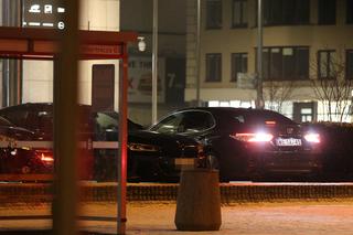 Limuzyna Trzaskowskiego mknie 60 km/h na ulicy z ograniczeniem do 30 km/h