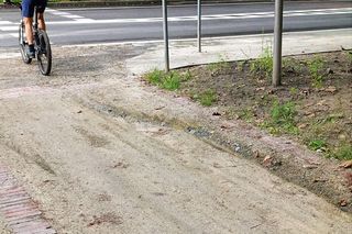 Usterki na Alei Fałata