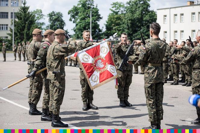 "Wakacje z WOT". Nowi Terytorialsi z Podlasia złożyli przysięgę w Białymstoku [ZDJĘCIA]