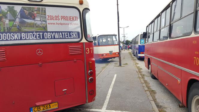 Parada Zabytkowych Autobusów w Bydgoszczy