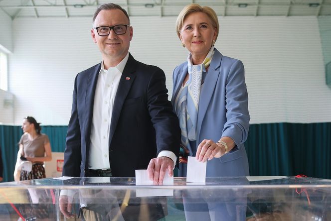 Głosowanie Andrzeja i Agaty Dudów 