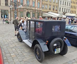 Parada zabytkowych samochodów