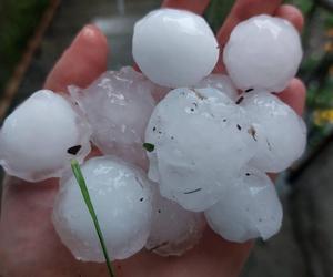 Potężne burze z gradem na Dolnym Śląsku. Są podtopienia 