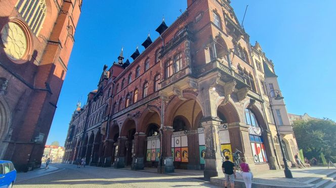 Zabytki stoją tu jeden przy drugim. To dolnoslaskie miasto wygląda jak z pocztówki, ale bez tłumów