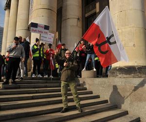 Protest Rolników w Warszawie, gorąco pod PKiN