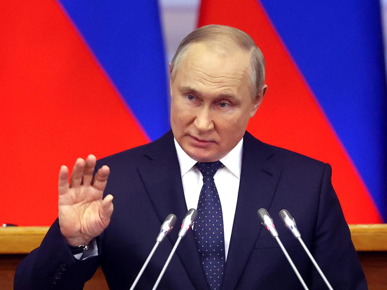 UE w końcu odcina się od ropy Putina. Ceny paliw ostro w górę? 