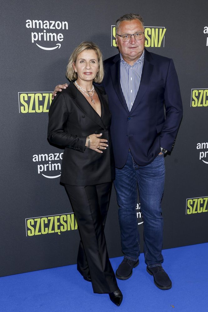 Premiera filmu "Szczęsny". Tomasz Kot z synem, brata piłkarza z rodziną i Quebonafide z partnerką [GALERIA]