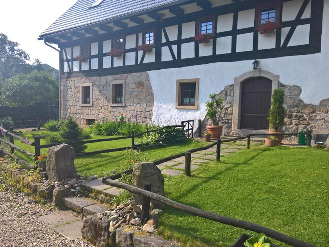 Remont domu szachulcowego w Płóczkach Górnych (Dolny Śląsk)