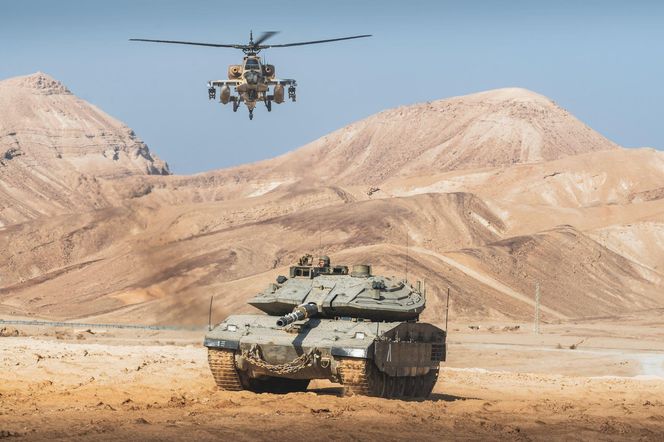 Gaza krwawi, a USA sprzedaje broń. Śmigłowce Apache i pojazdy bojowe dla Izraela