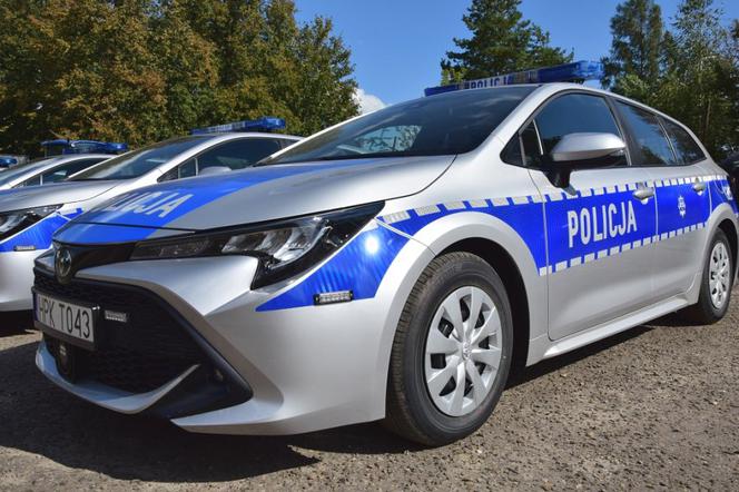 Hybrydowe radiowozy dla podkarpackiej policji. To ciche i ekologiczne Toyoty