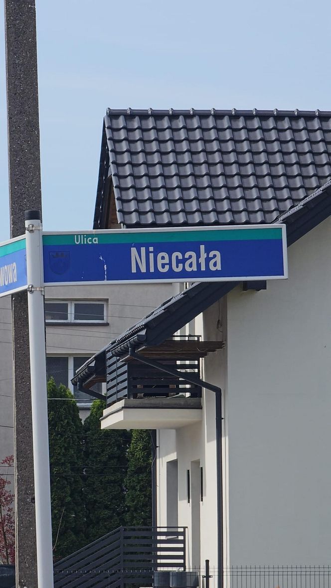 Dramat rodzinny w Piastowie? Córka zaatakowała swoją mamę. Nieoficjalnie: ugodziła ją nożem