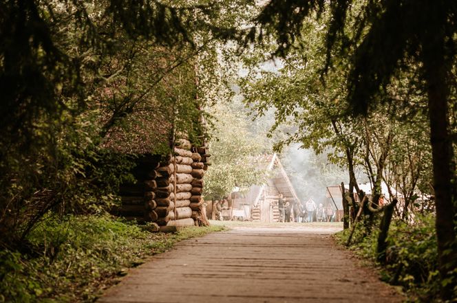 Muzeum Archeologiczne i Osada w Biskupinie 