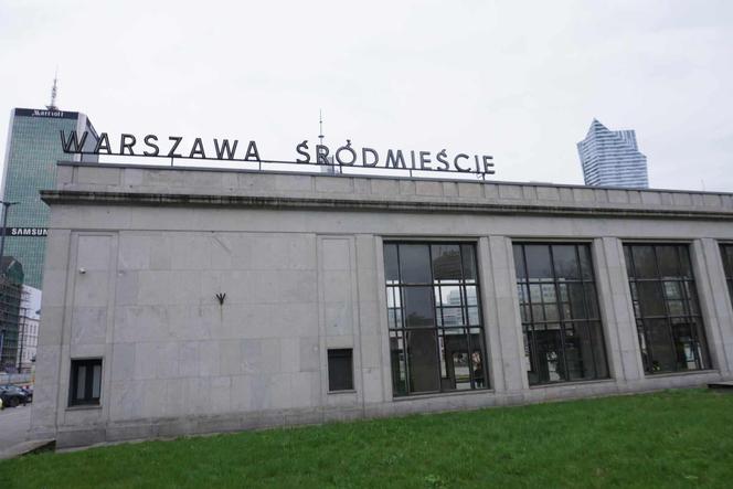 Mozaiki na dworcu Warszawa Śródmieście