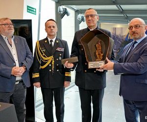Kapliczka pamięci Józefa i Zofii Unrugów przekazana w Muzeum Marynarki Wojennej