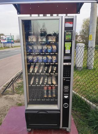 Maseczkomat już w Rzeszowie. Co kupimy oprócz maseczek i za jaką cenę? [ZDJĘCIA]