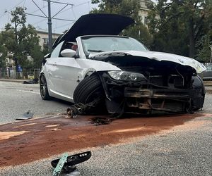 Pijany 23-latek rozbił BMW na Puławskiej! Dwie osoby w szpitalu