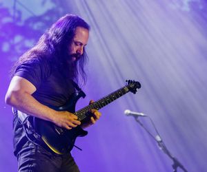 John Petrucci wskazał utwory Dream Theater, które są najtrudniejsze do zagrania na żywo. Potem odkrywasz, że dobrze się przy tym bawisz 