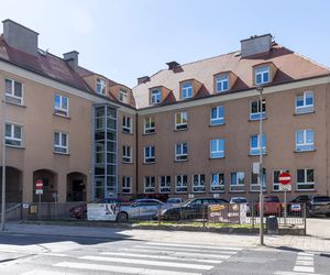 11-latek wypadł z okna szkoły w Gnieźnie