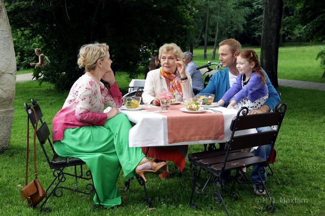 M jak miłość po wakacjach 2013. Barbara (Teresa Lipowska), Ania (Weronika Wachowska), Marta (Dominika Ostałowska), Andrzej (Krystian Wieczorek)