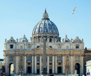 Ile możesz zarobić u papieża w Watykanie? Zobacz!