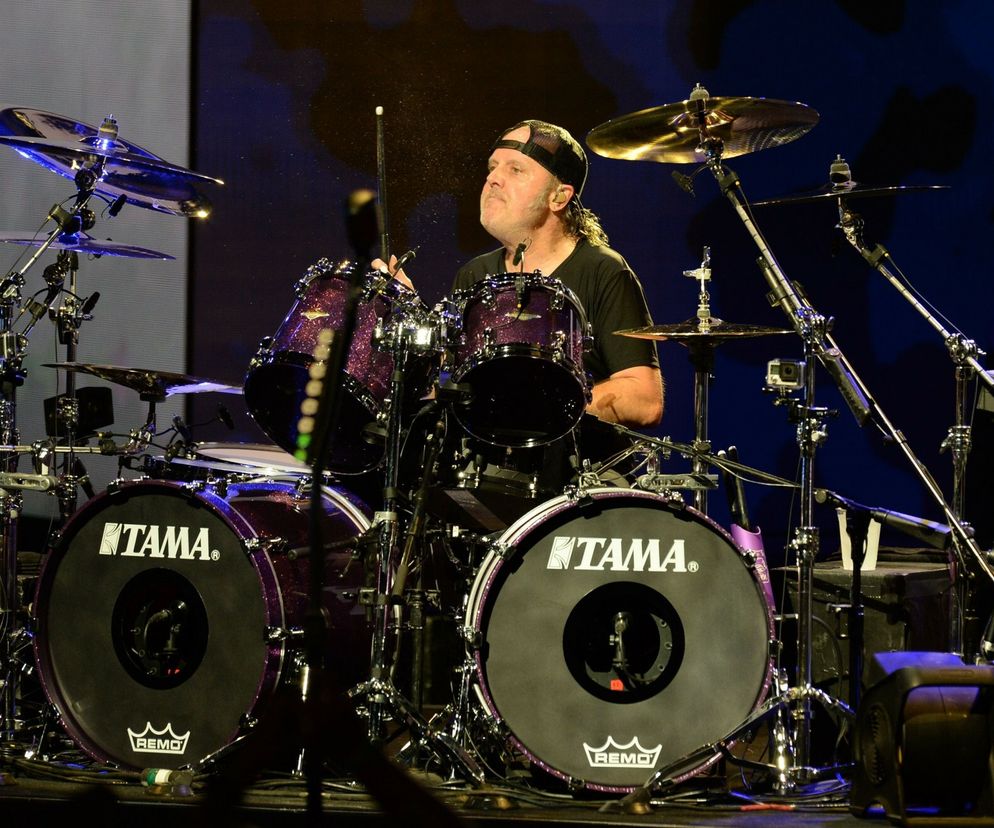 Lars Ulrich przyznał, że czyta komentarze na temat swój i Metalliki w Internecie. Perkusista zdradził, ile jeszcze grupa zamierza koncertować