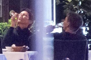 Te trunki piją gwiazdy