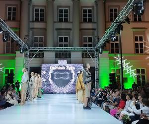 RADOM FASHION SHOW