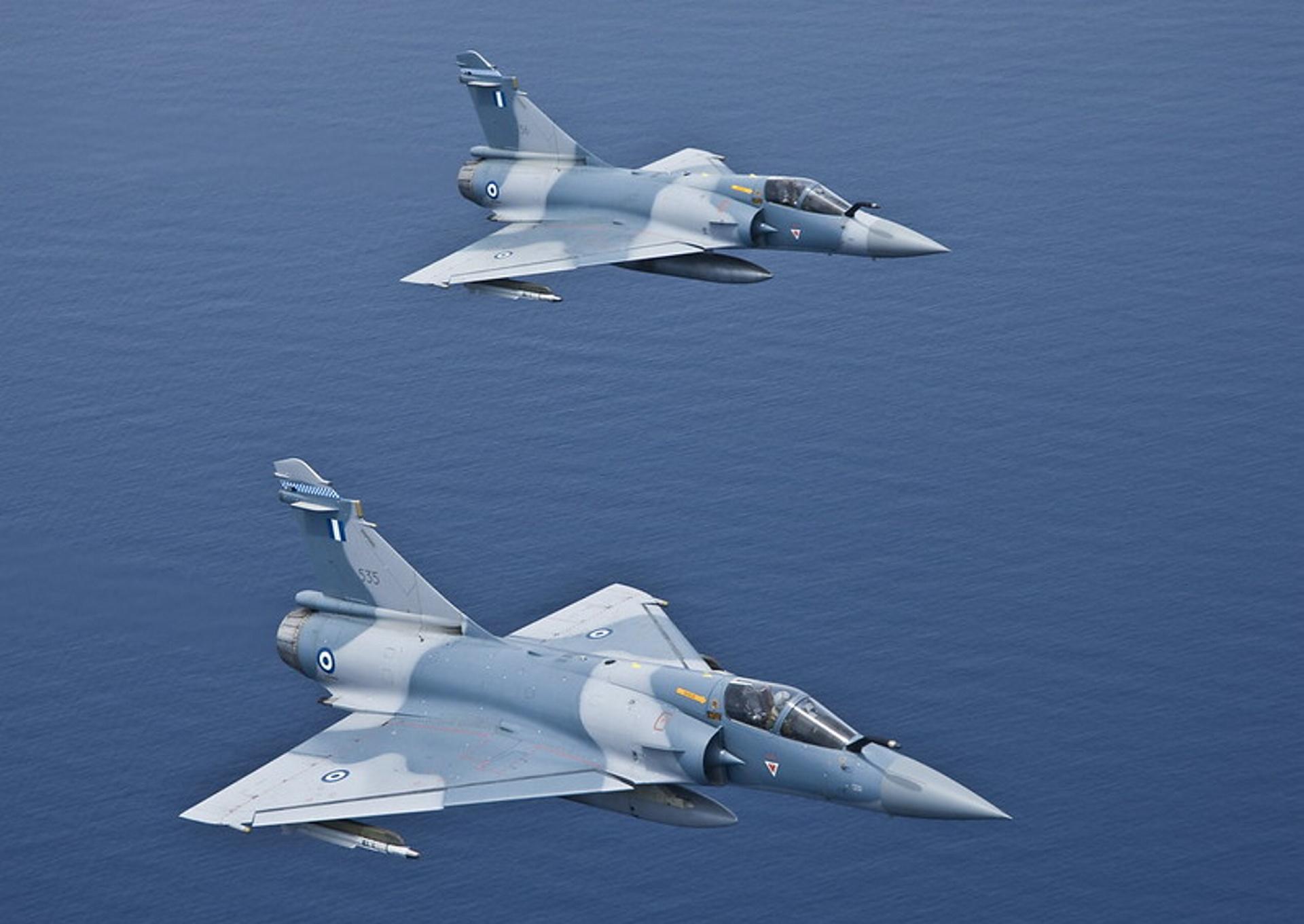Samolot Mirage 2000
