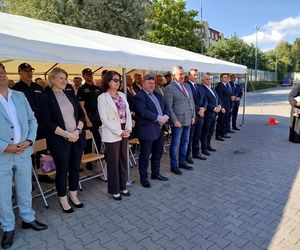Siedlecki WORD wymienił starą flotę pojazdów egzaminacyjnych na nowe samochody marki Suzuki Swift