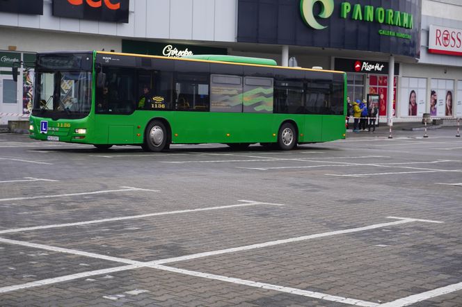 Katarzynki 2024 - wystawa autobusów przy Galerii Panorama