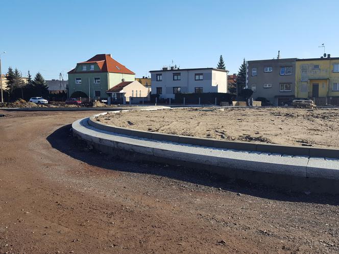 Budowa ronda na skrzyżowaniu Szybowników z Wolińską w Lesznie